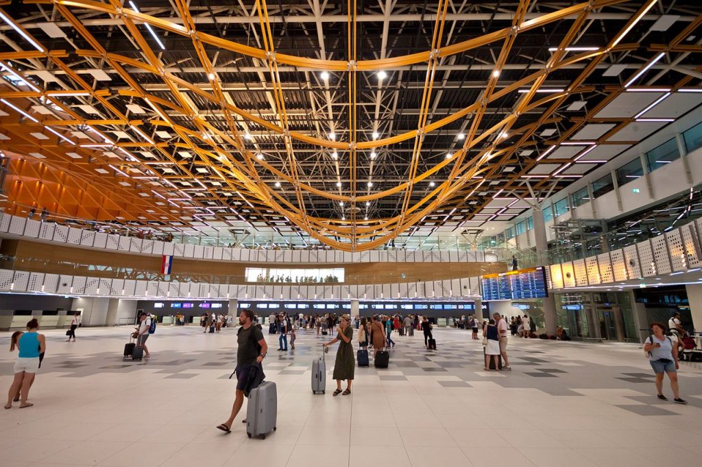 Algunos futbolistas prefieren irse a sus países