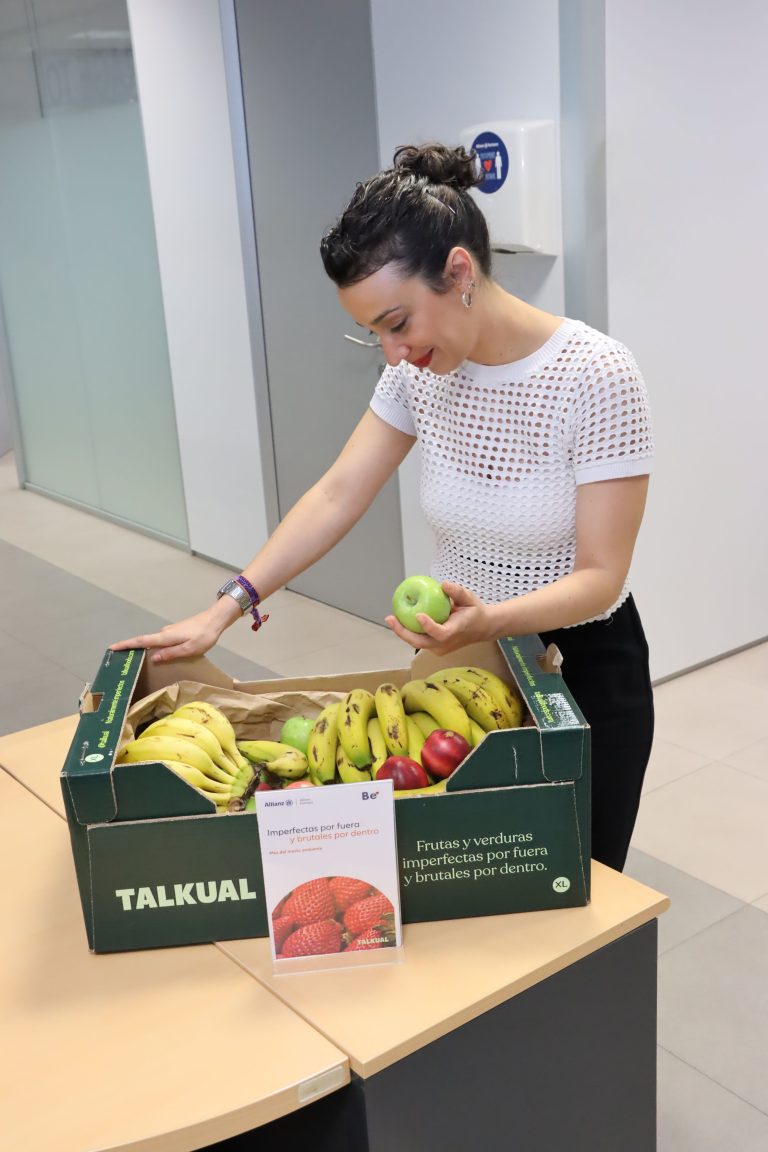 'Imperfectas por fuera y brutales por dentro', nueva campaña de Allianz Partners y TALKUAL