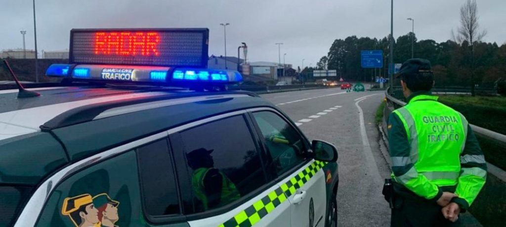 El truco definitivo: la placa no tiene un soporte publicitario