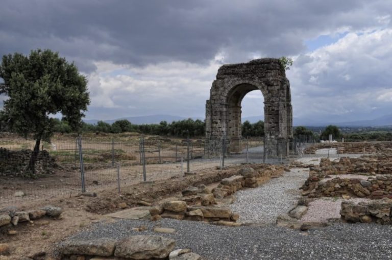 Brujas y fantasmas: estos son los 6 lugares más misteriosos de Extremadura