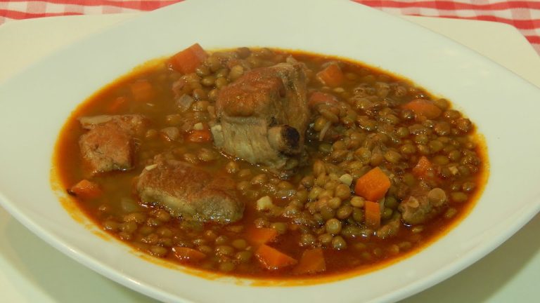 Cómo hacer unas lentejas con costillas para que queden insuperables