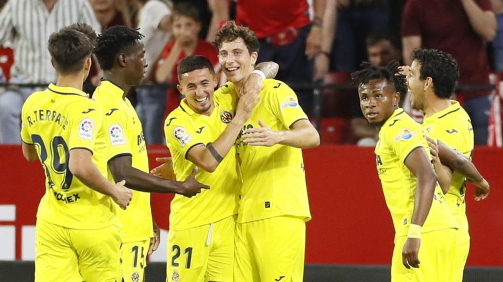 Pau Torres también apunta a la Premier 55 El Aston Villa responde