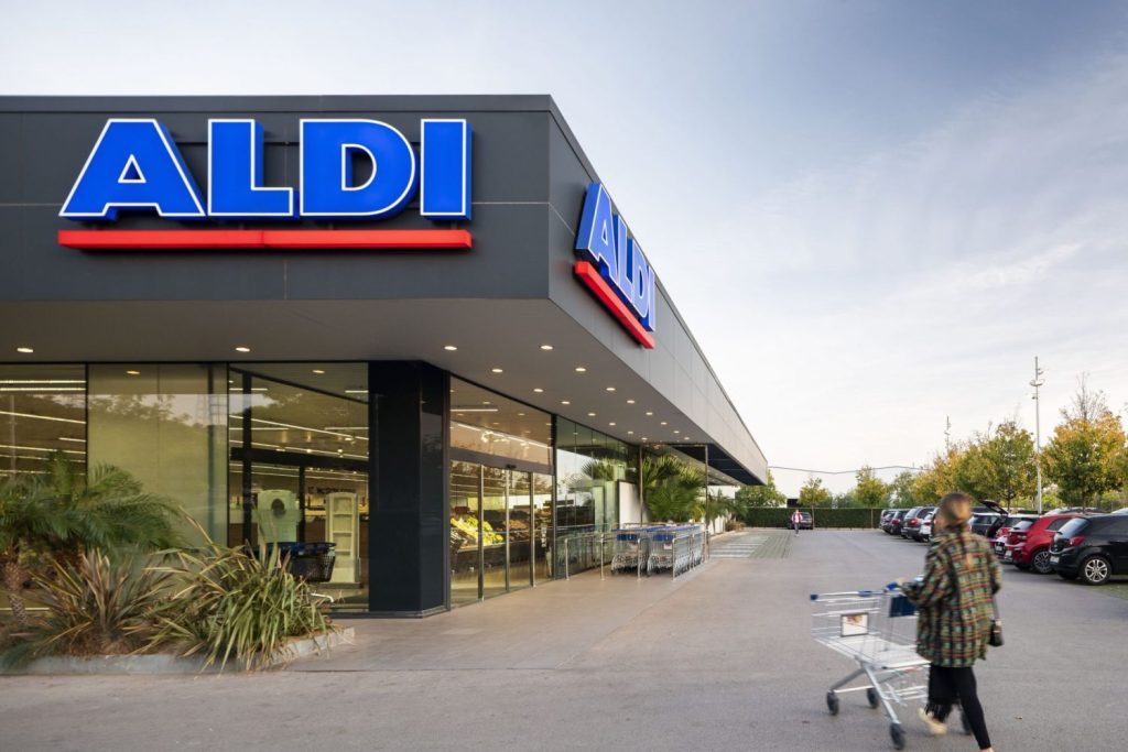 El polo de Aldi que viste y parece de marca tirado de precio 81 Moda y estilo elegante para el verano, Aldi lo tiene