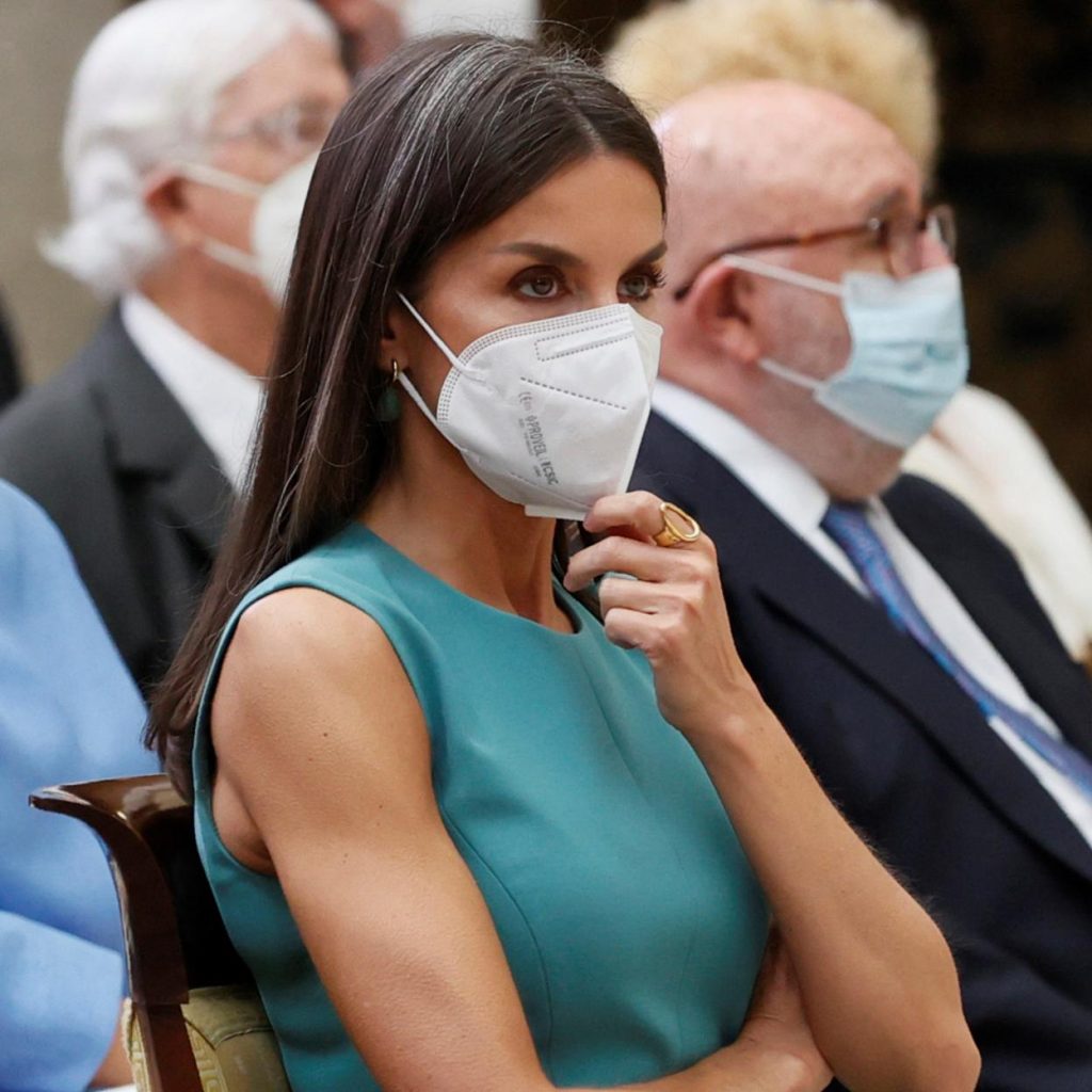 El truco para lucir las canas con el mismo estilo que la reina Letizia 22 Todo depende de las preferencias personales