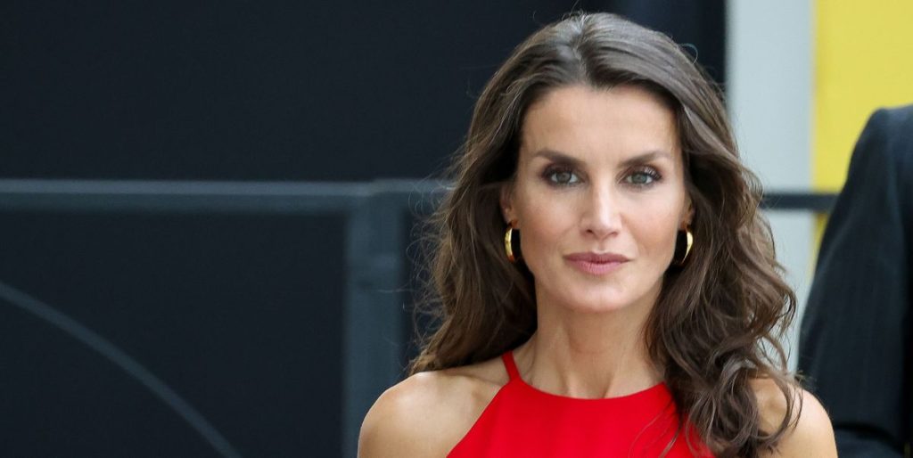 El truco para lucir las canas con el mismo estilo que la reina Letizia 24 Cada cabello es distinto