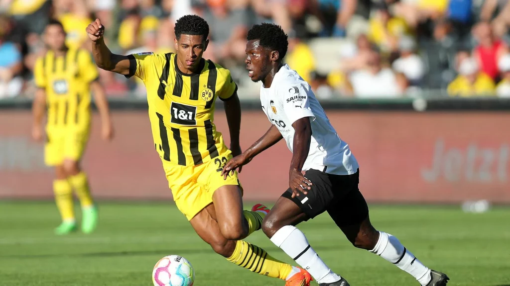 ¿En dónde juega Yunus Musah?