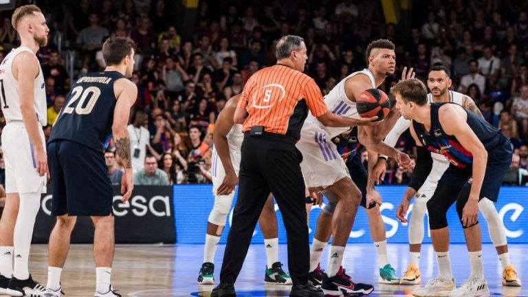 El Barça se coloca a una victoria de hacerse con el título de ACB