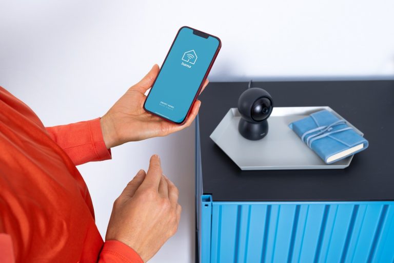 Seguridad y tecnología en el hogar con la gama Smart Home de Hama