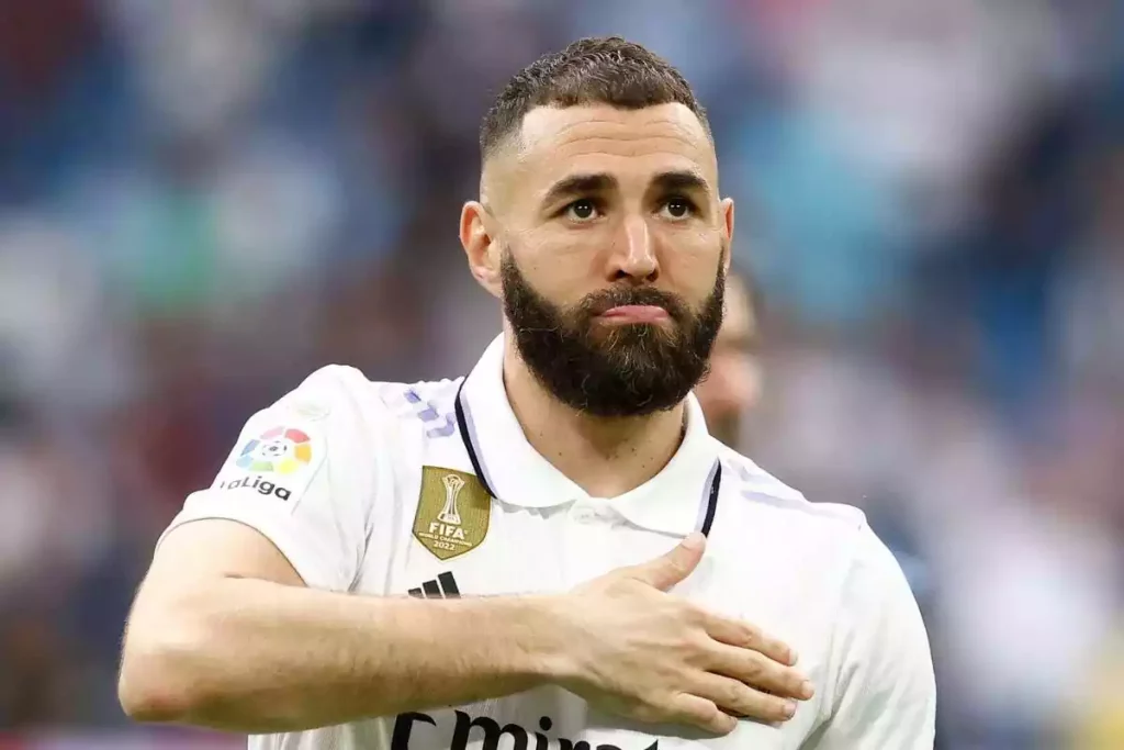 Karim Benzema le sigue los pasos