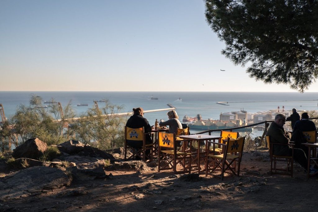 Mejores terrazas de Barcelona para disfrutar de unas vistas espectaculares 2 La Caseta del Migdia