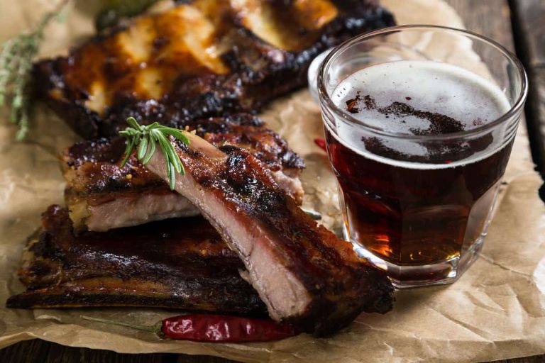 La receta para unas costillas a la cerveza facilísimas y deliciosas