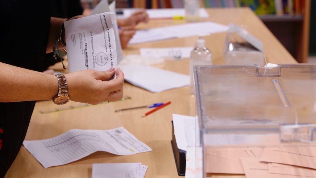 Los consejos de la OCU para librarse de una mesa electoral 3