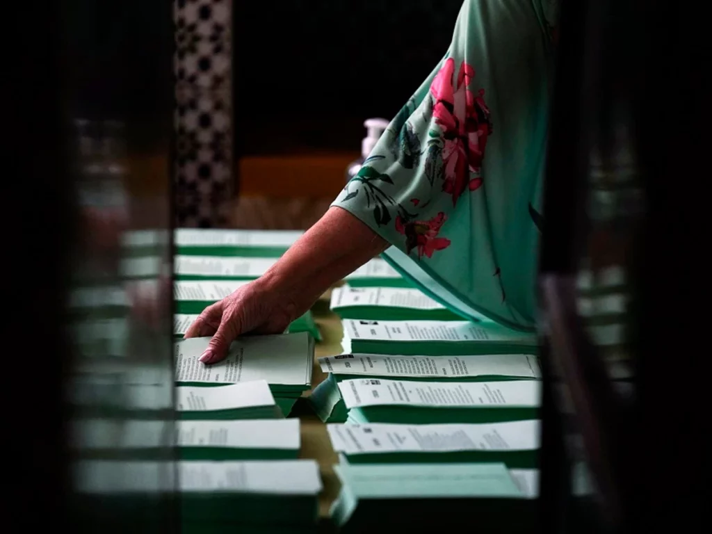 Los consejos de la OCU para librarse de una mesa electoral 3