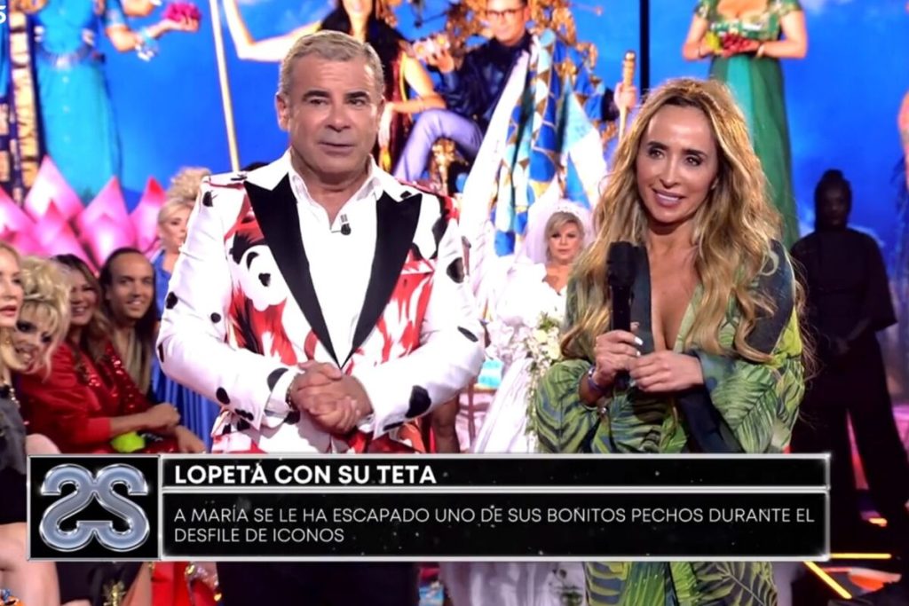 Algunos fotógrafos de farándula afirman hacer visto a Jorge Javier Vázquez salir del hospital en varias ocasiones