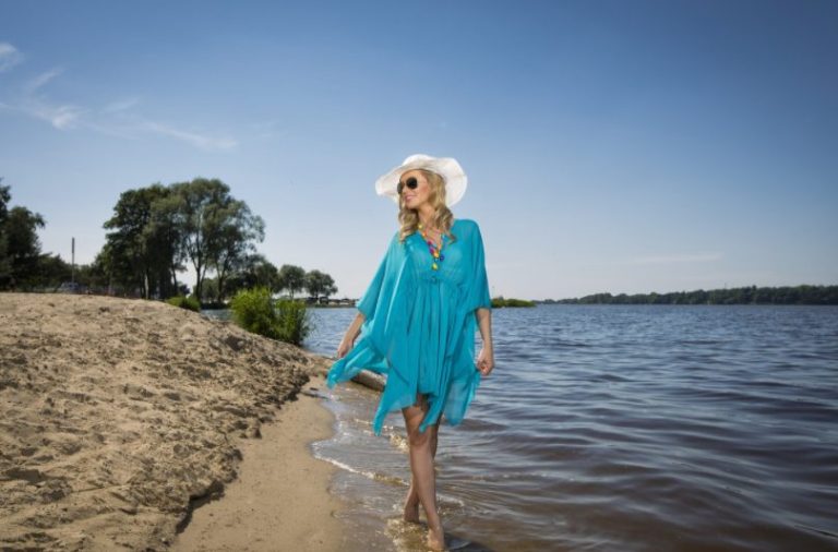 Mejores tips para vestir bien en verano y no pasar calor