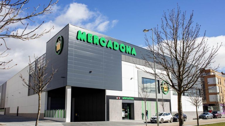 Mercadona tira la casa por la ventana por estos productos que endulzarán el verano