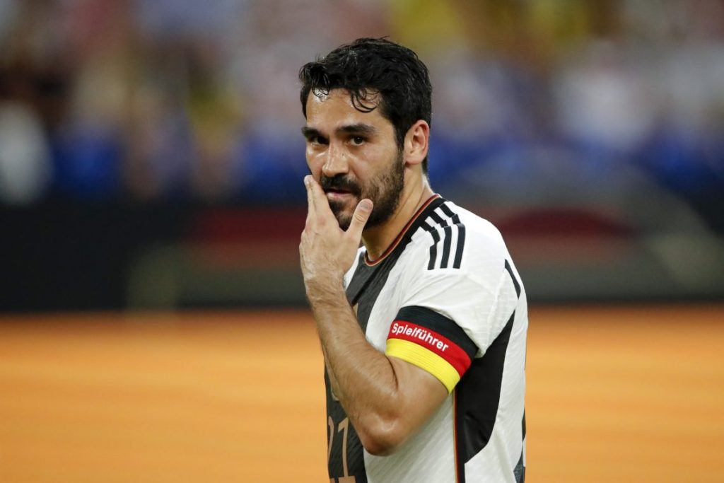 Muchos dicen que Lewandowski habló con Gündogan para que fichara por el Barça