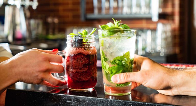 Fáciles y ricos: Los mejores cócteles para hacer en casa