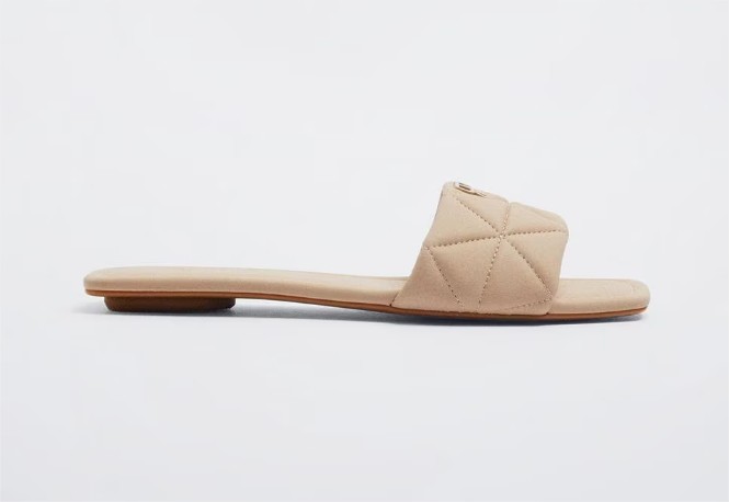 El Corte Inglés: sandalias planas muy chic que no superan los 50 euros 3 Sandalias planas de mujer con tira en rosa el corte ingles