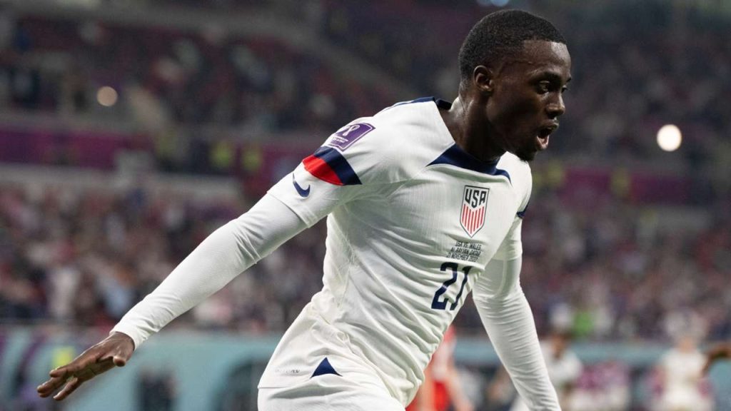Simeone piensa en Timothy Weah