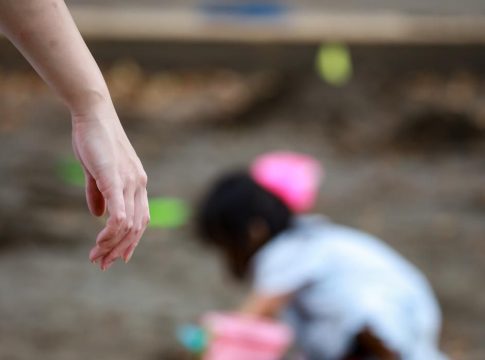 Un tiktoker demuestra lo fácil que resulta secuestrar a un menor