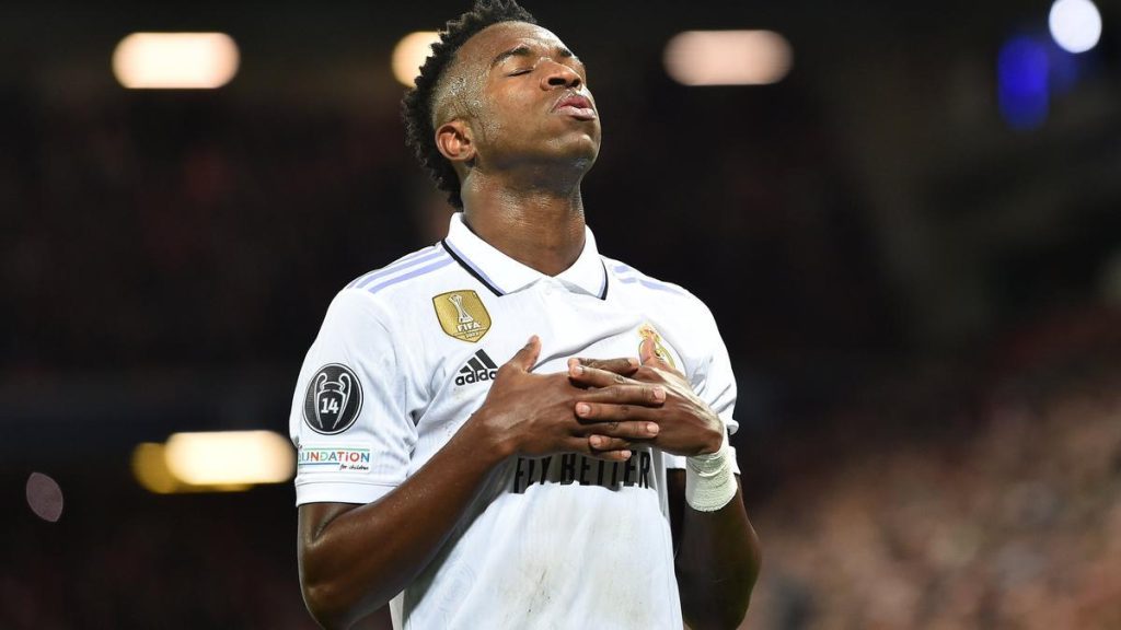 Vinícius tendrá el número 7