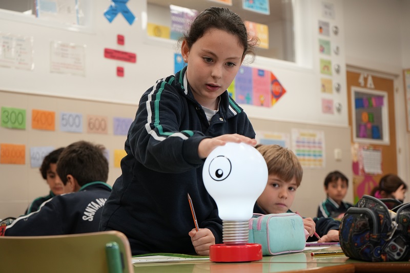 Colegio Concertado Católico en Madrid: Colegio Santa Ana y San Rafael de Madrid excelencia en la educación 2 cole