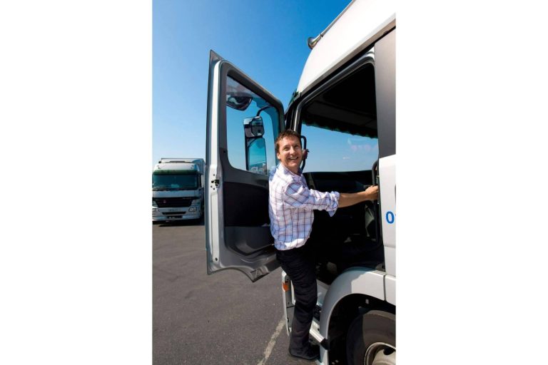 Autoescuela Los Cedros ofrece un curso CAP online desde su sitio web