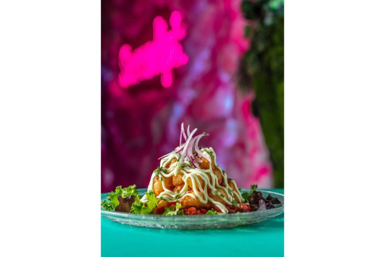 La coctelería en Chueca Serendipia con uno de los diseños más espectaculares de la capital