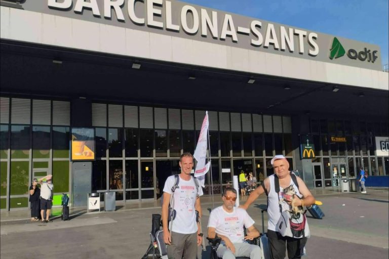 La Fundación Disgrup empieza el Camino de Santiago para reivindicar los derechos de las personas con discapacidad en España