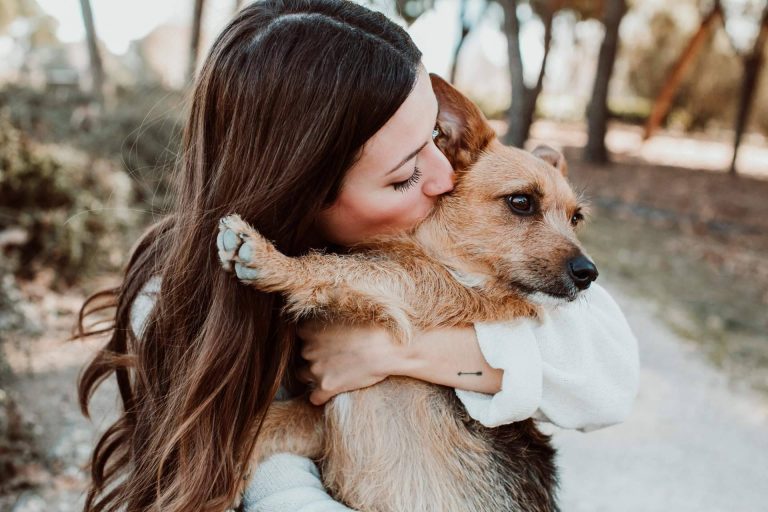 ADOPTA y su pienso hipoalergénico de salmón proporcionan una alimentación saludable y nutritiva para perros con sensibilidad alimentaria