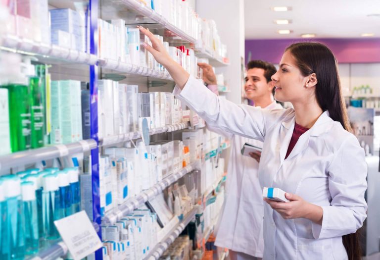 Las novedades en tienda física y online de la Farmacia del Paseo, ventajas para todos los clientes