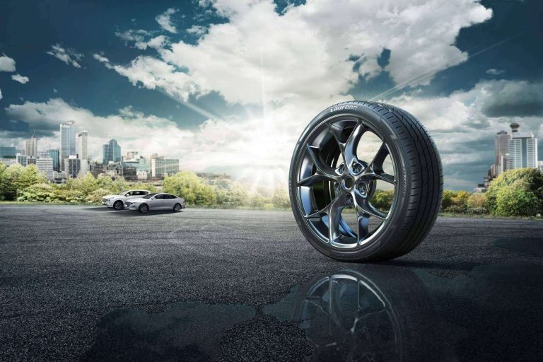 Neumáticos Laufenn regala hasta 40€ en carburante en un centro Confortauto