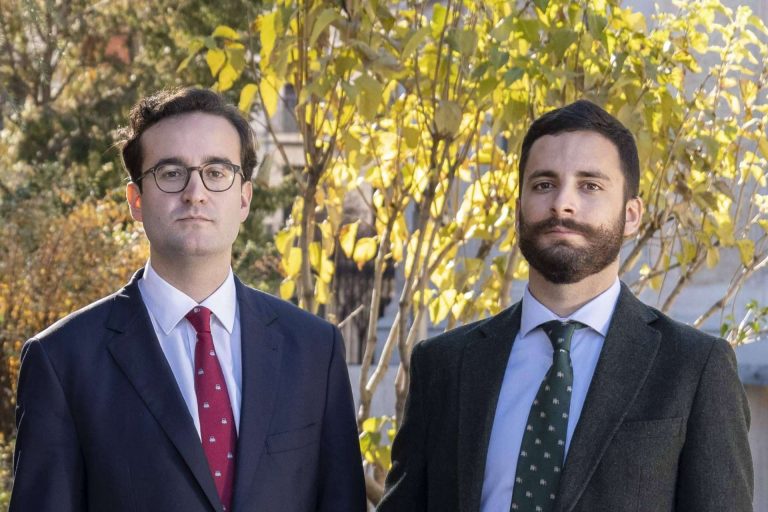 Magnauz, el despacho de abogados experto en derecho público y litigación