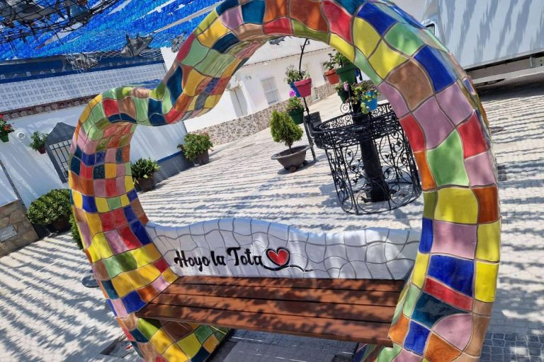 MobuArteX, los artesanos que diseñan las calles mediante mobiliario urbano