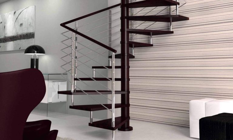 ¿Qué tipos de escaleras de caracol existen?, según Enesca