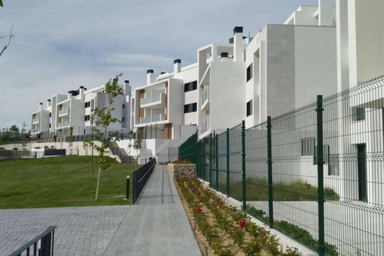 Ventajas de las instalaciones centralizadas de geotermia y aerotermia