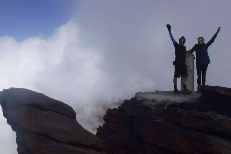 Subir al Mulhacén de julio a octubre de la mano de Guías Nevada