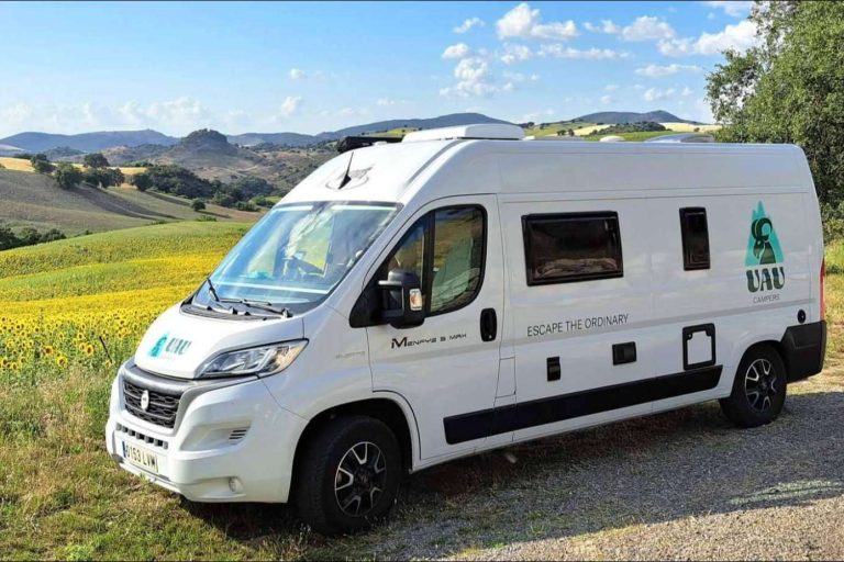 ¿Qué escoger, una tienda de techo o una cámper? Una elección según las necesidades de cada usuario