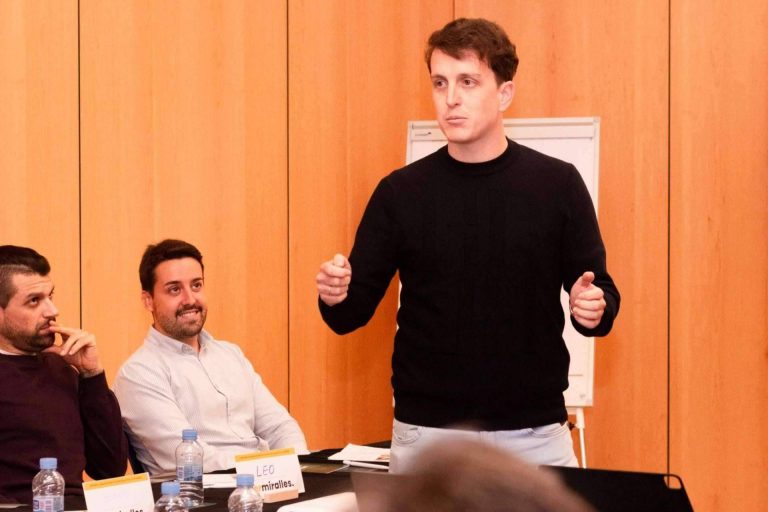 Los talleres presenciales en España para aprender oratoria de Fernando Miralles