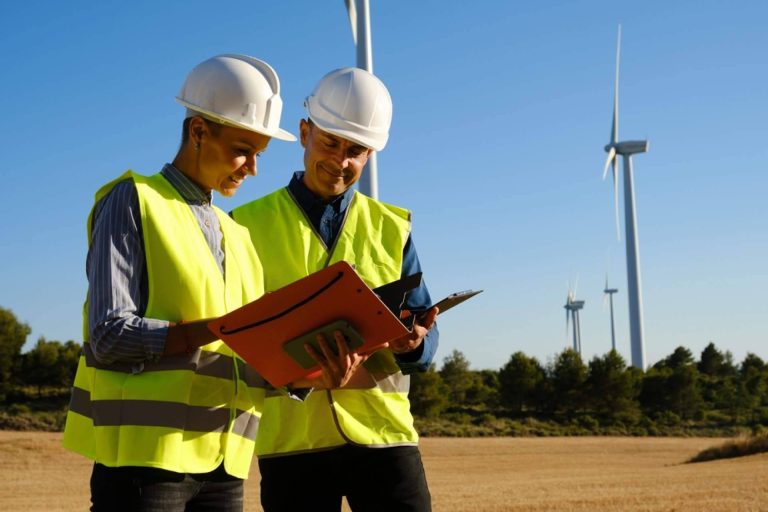 ¿Cómo ayuda la norma ISO 45001 a cumplir con la ley de Seguridad y Salud en el Trabajo?