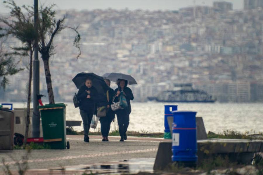Bajas presiones y aire frío en las zonas montañosas