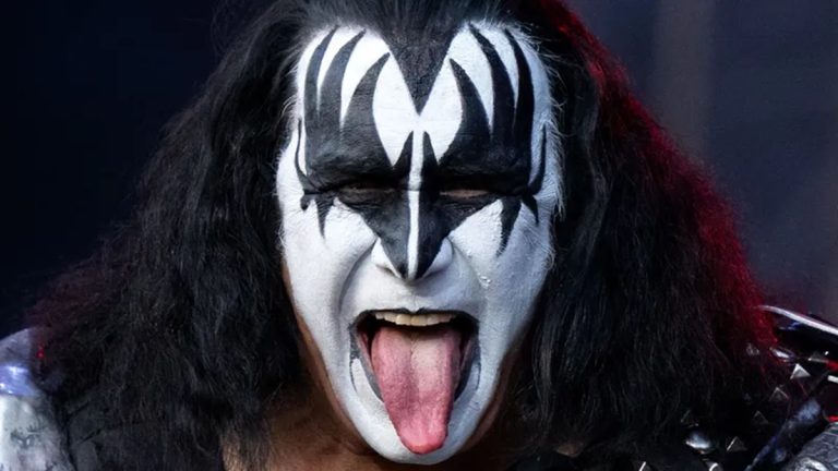 Sólo ocurre en España: un grupo internacional, trasladado al concierto en autobús