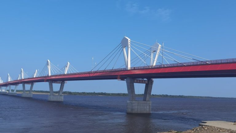 China y Rusia unidos por un puente