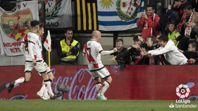 LALIGA EA SPORTS promueve un acuerdo entre 15 de sus clubes para regular las condiciones de la grada visitante