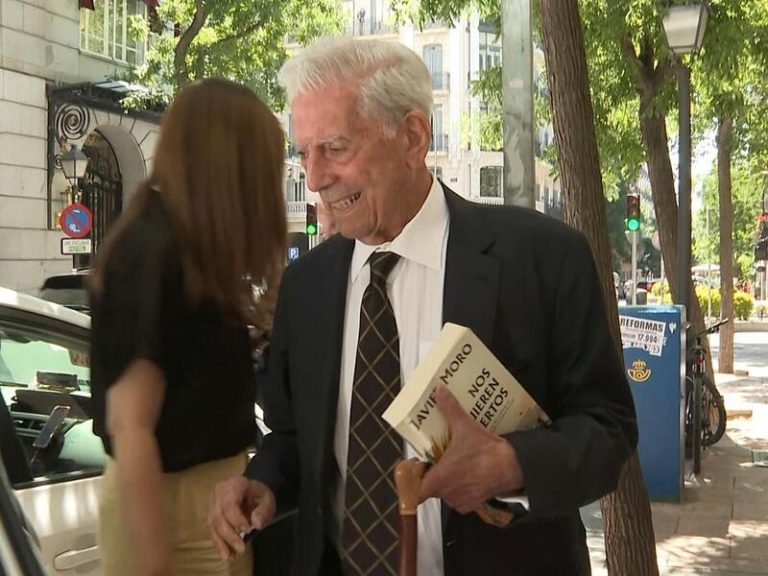 Mario Vargas Llosa augura un gran futuro entre Tamara Falcó e Íñigo Onieva