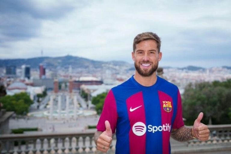 Iñigo Martínez, contundencia y experiencia para el Barça de Xavi