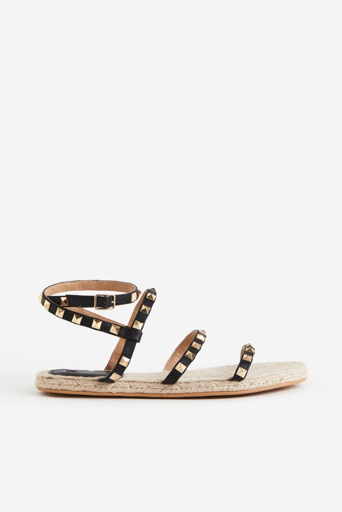 Sandalias con remaches de H&M