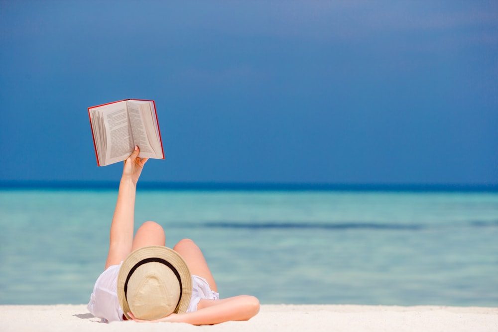 8 libros de viajes perfectos para leer en verano