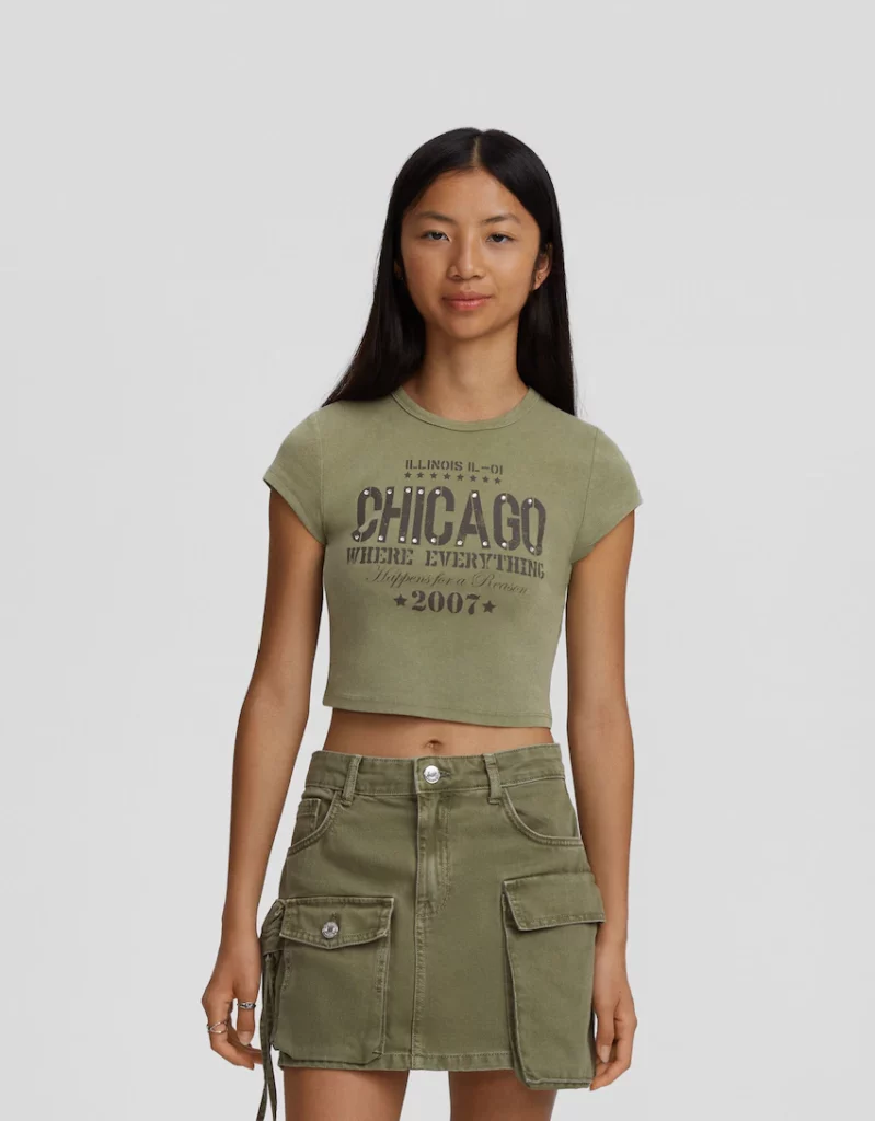 Camiseta manga corta ajustada print – Bershka